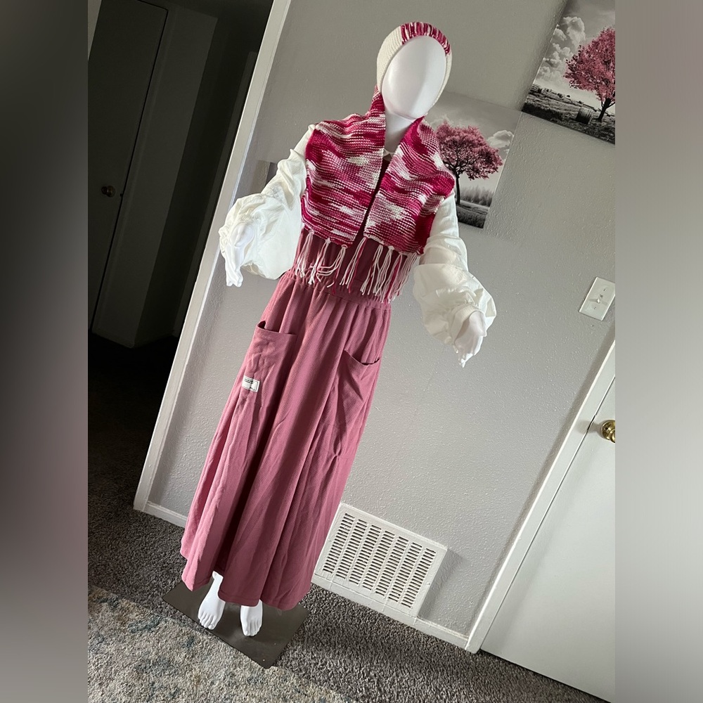 Long dress with a free shawl and hairband😍